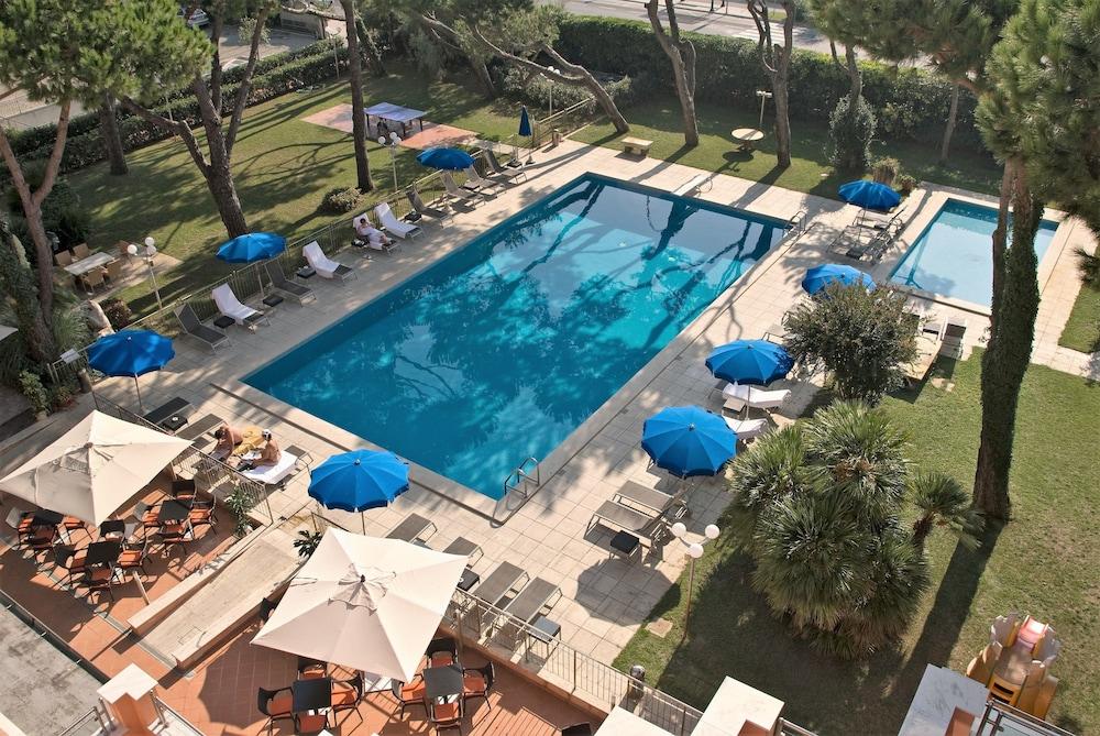Versilia Palace Hotel Marina di Pietrasanta Exteriér fotografie